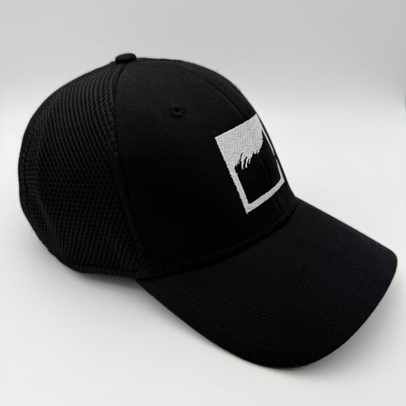 NEW ERA Black Mesh Snapback Cap L/XL – Modern Logo Trucker Hat, Adjustable - Picture 3 of 11